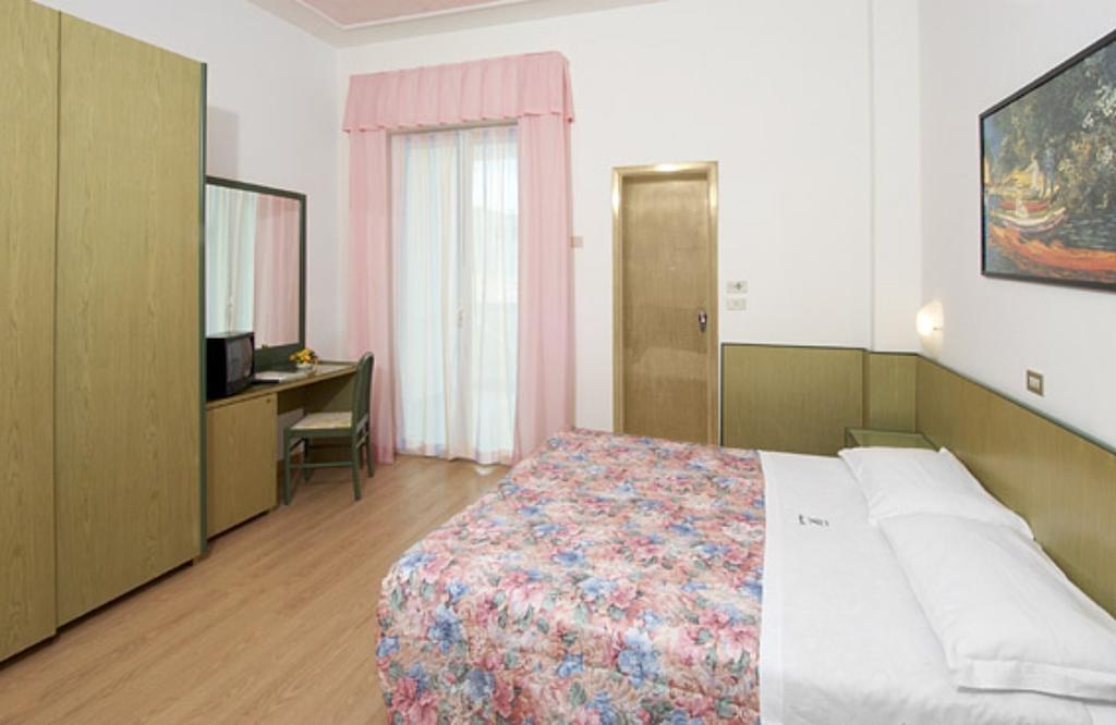 Hotel Antonella & Mael ガッテーオ・ア・マーレ 部屋 写真